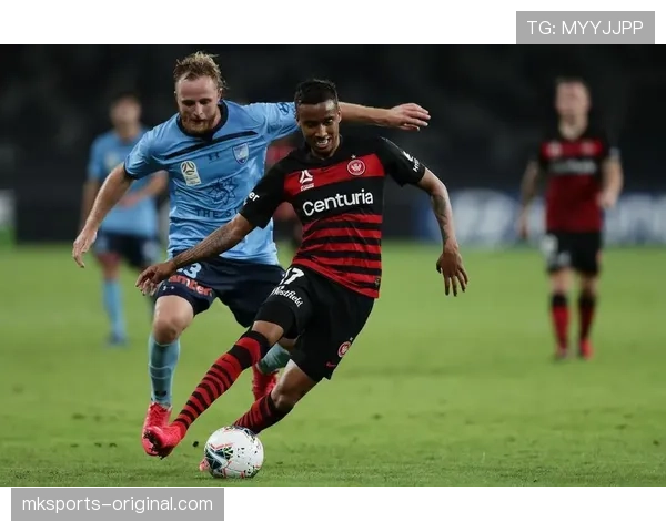 曼联锋线效率问题突出，对球队近期战绩稳定性形成制约